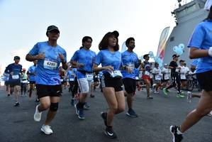 BIB: 6201
                            <button type="button" onclick="openModal(3171032)" class="btn btn-primary btn-sm float-right btn-popup" data-toggle="modal" data-target=".modal-high-quality">
                        <i class="fas fa-shopping-cart"></i> Add to Cart
                    </button>
                                            <button type="button" onclick="isThisMe(3171032, true)" class="btn btn-success btn-sm float-right btn-popup btn-isme hidden" data-toggle="tooltip" data-placement="bottom" title="นี่คือรูปของคุณใช่ไหม คลิกที่นี่เพื่อเอาเข้าอัลบั้ม">
                        <i class="fas fa-plus"></i> Add to album
                    </button>
                    <button type="button" onclick="isThisMe(3171032, false)" class="btn btn-warning btn-sm float-right btn-popup btn-isnotme hidden">
                        <i class="fas fa-ban"></i> Remove from album
                    </button>